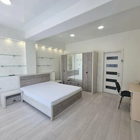 Testemiteanu 2 Bedroom Apartment Air-Conditioned Chisinau Exterior photo